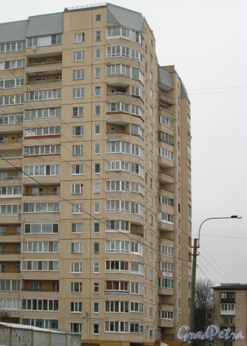 Проспект Юрия Гагарина, дом 63, корп. 2. Фасад со стороны проспекта. Фото 8 февраля 2013 г.