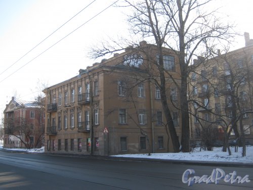 1-Муринский пр., дом 21. Общий вид со стороны 1-Муринского пр. Фото 10 марта 2013 г.