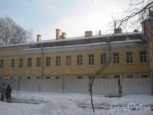 Тихорецкий пр., дом 3, литера АГ. Фрагмент фасада со стороны дома 7 корпус 6. Фото 17 февраля 2013 г.