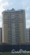 Ленинский пр., дом 74, корпус 2. Вид с ул. Маршала Казакова. Фото 30 мая 2013 г.