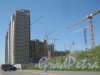 Ленинский пр., дома 55а (слева) и 55б (справа) (предварительные адреса). Вид строящихся зданий с Ленинского пр. Фото 30 мая 2013 г.