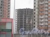 Ленинский пр., дом 55, корпус 3. Вид с пр. Героев на часть строящегося здания. Фото 29 декабря 2013 г.