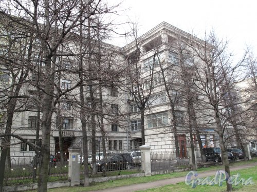 Московский пр., дом 151. Крупноблочный жилой дом. Фото 2013 года.