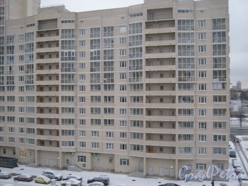 Пр. Маршала Жукова, дом 41. Фрагмент здания. Вид из окна дома 43, корпус 1. Фото 12 января 2014 г.