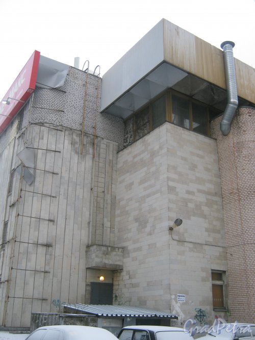 Ленинский пр., дом 125, корпус 6, литера А. Фрагмент здания со стороны дома 125, корпус 3. Фото 12 января 2014 г.